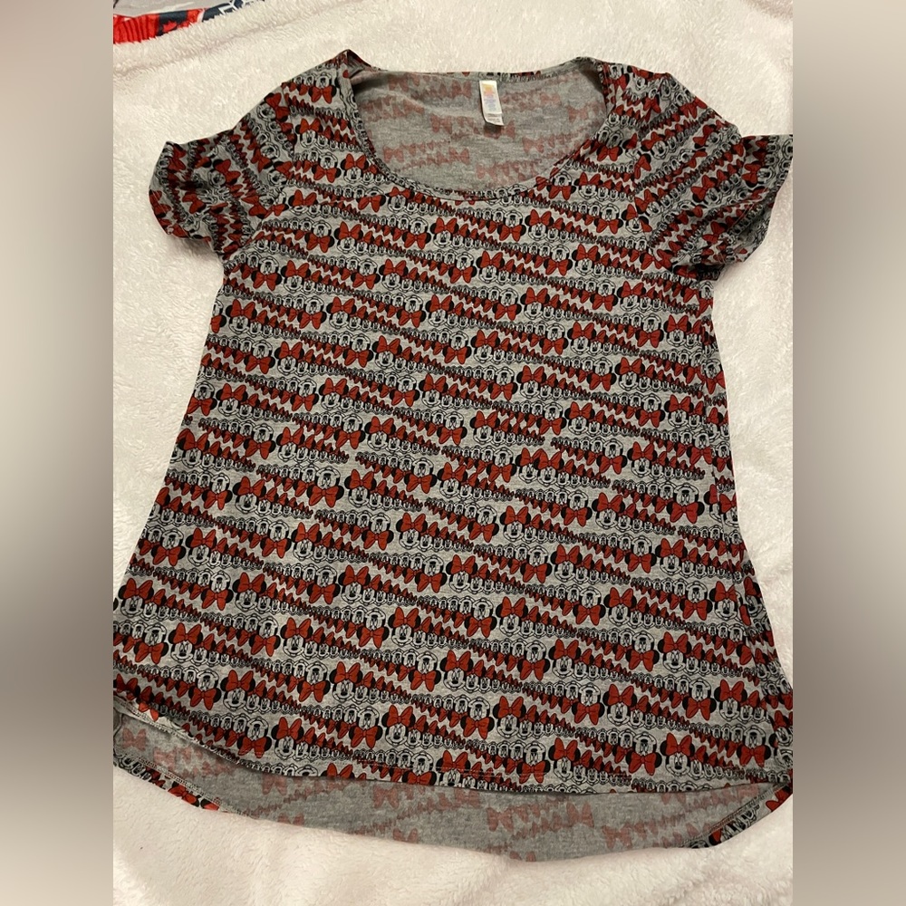 Luluroe Minnie Mouse tee
